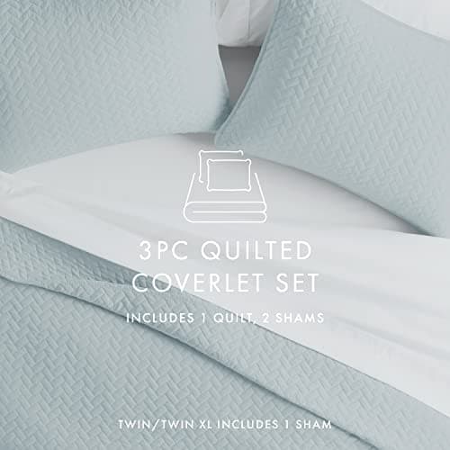 Pale Blue Quilt Twin Size Bed Set - Lightweight & Machine Washable - includes Coverlet and One Pillow Sham